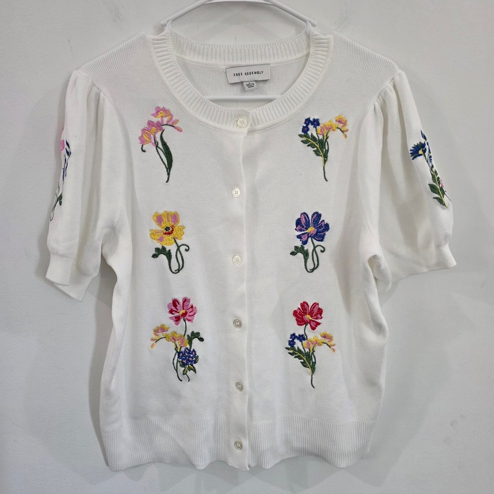 Womens Embroidered Floral Cardigan Sweater Size Large White Cottage Puff Sleeve